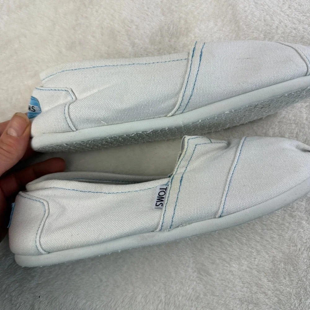 Toms Classic Alpargata Canvas Slip On Flat Shoe Women 8.5 White Comfy Minimalist